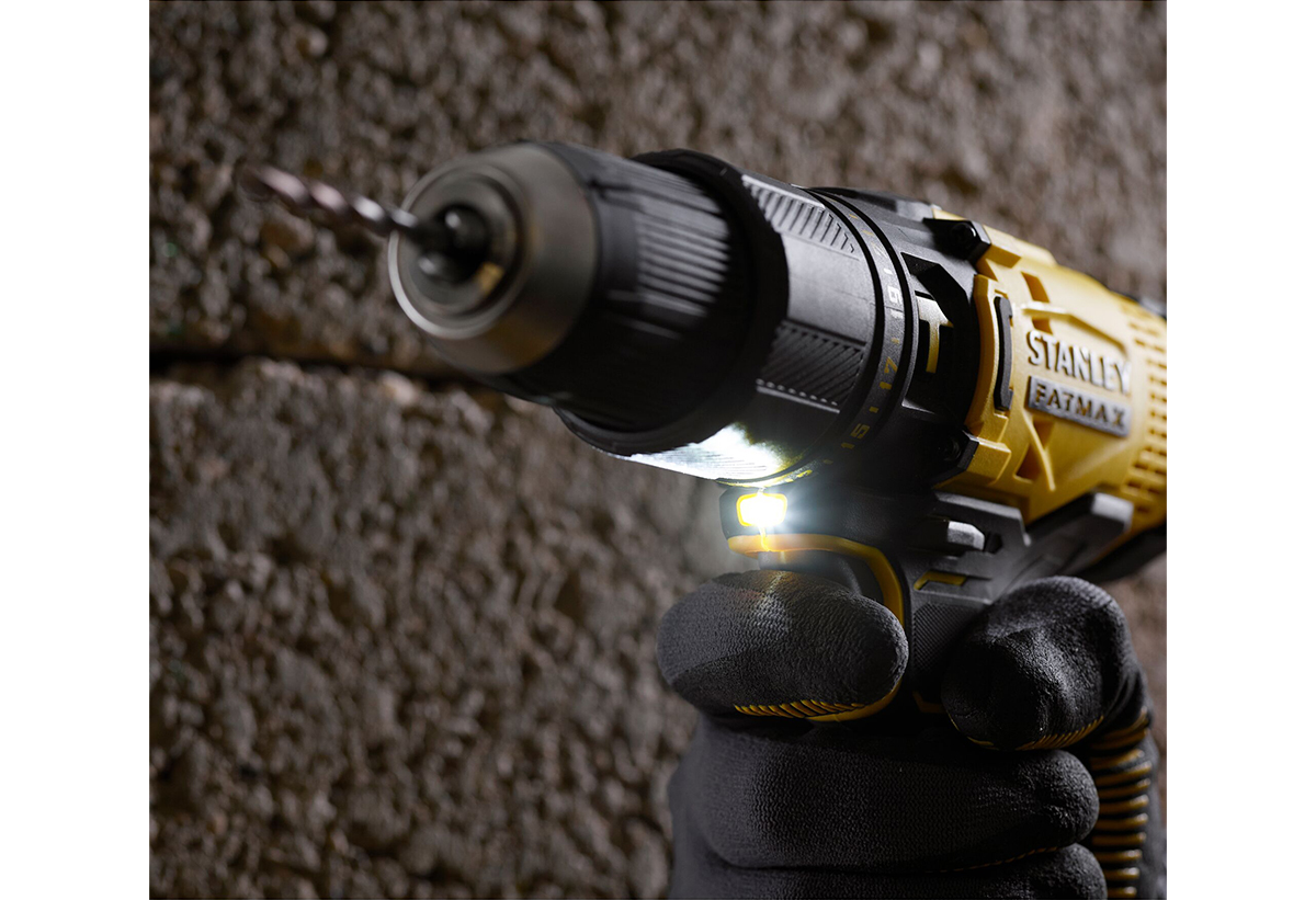 Απεικονίζεται το κρουστικό με αναμμένο LED.